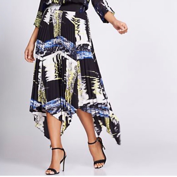 🌸🌸Pleated Skirt - blk/blue/white/yellow - M🌸🌸🌸 - Picture 4 of 8